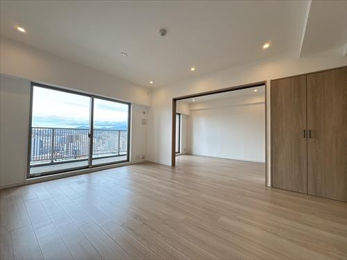 リビングダイニング+洋室(約6帖)