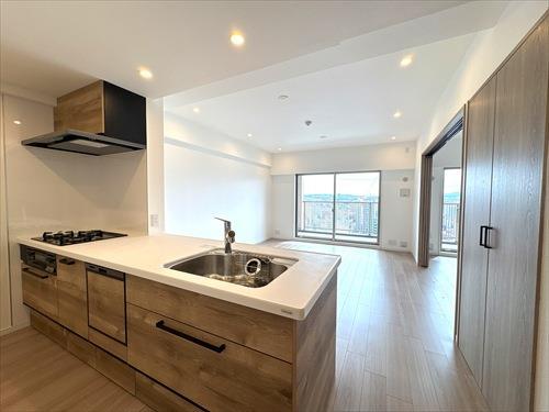 キッチン+リビングダイニング