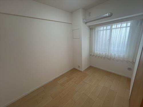 洋室（約4.3帖）