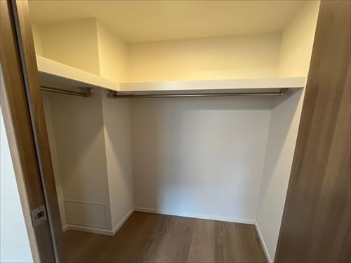 洋室WIC（約6.4帖）