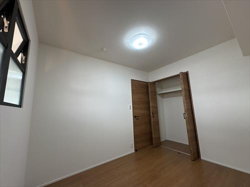 洋室6.0帖（リビング側）