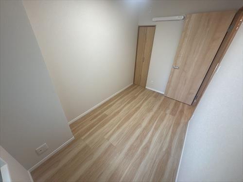 北東側洋室約4.5帖