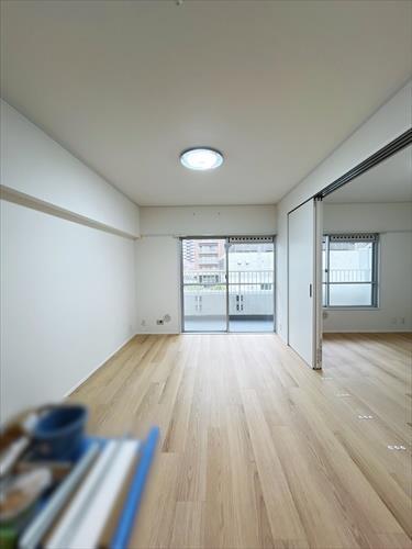 LDK約12.5帖＋洋室約5.3帖