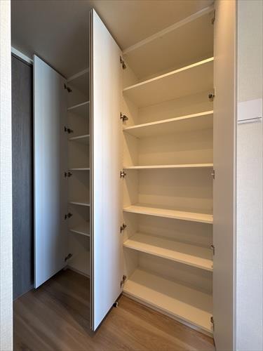 リビング内収納スペース