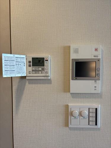 床暖房、モニター付きインターホン