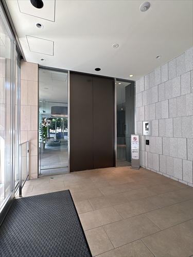 玄関エントランス