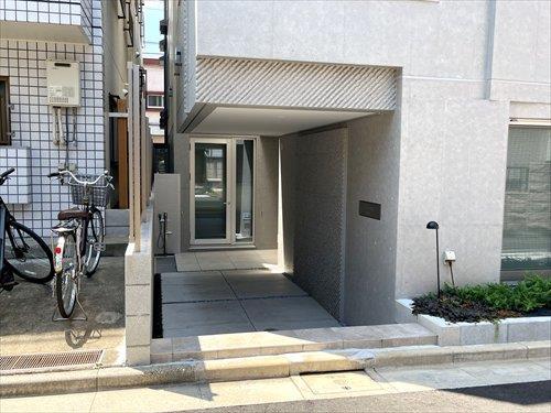 エントランス エントランス