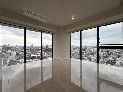 リビング（キッチン側から撮影）