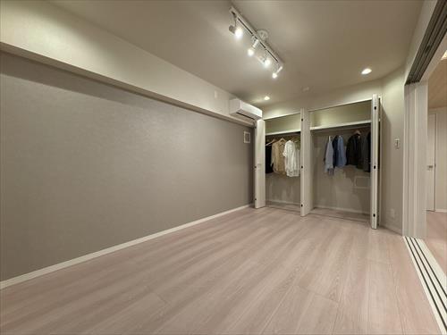 洋室（約6.7帖）