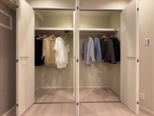 洋室（約6.7帖）のクローゼット