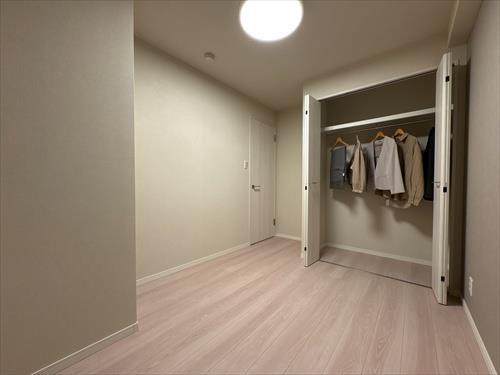 洋室（約4.5帖）