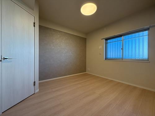 洋室（約5.9帖）