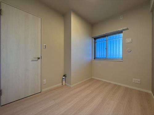 洋室（約4.0帖）