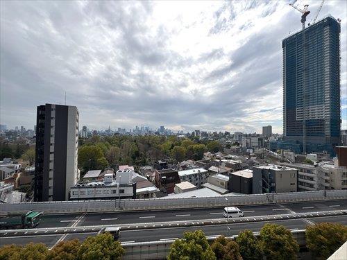 バルコニーからの景色（新宿方面）