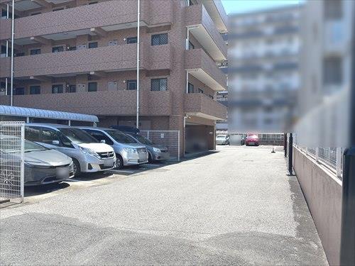 駐車場①(2026年4月撮影)