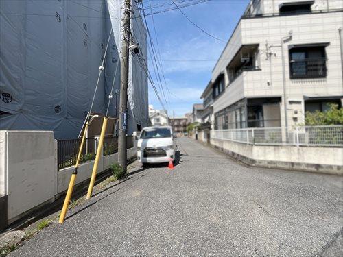 前面道路(2026年4月撮影)