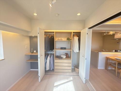 洋室（約5.7帖）