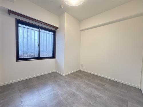 洋室（約4.0帖）