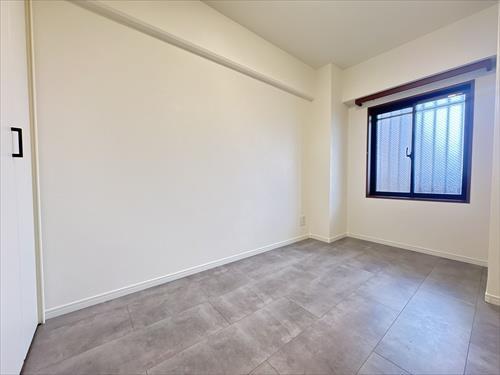 洋室（約4.3帖）