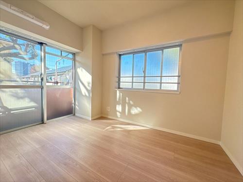 洋室（約4.4帖）