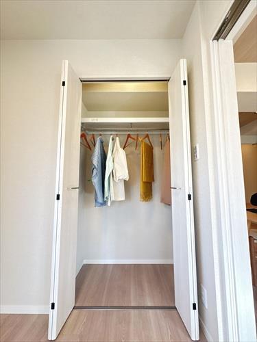 クローゼット（洋室部分）