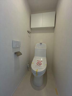 温水洗浄便座付トイレ