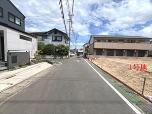 西側前面道路（北側方向）