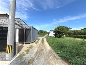 南側前面通路（東側方向）