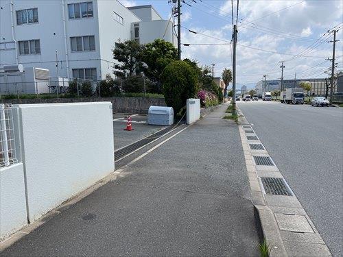前面通路　歩道部分