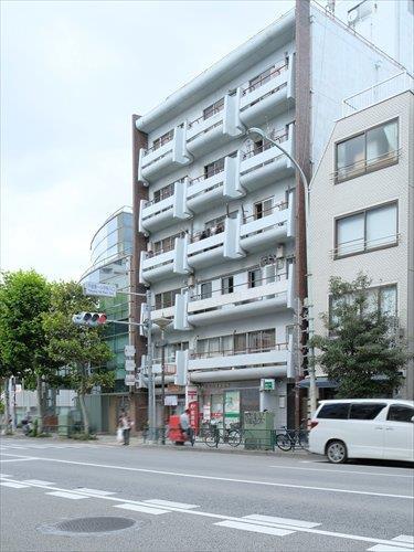 早稲田通郵便局 300m