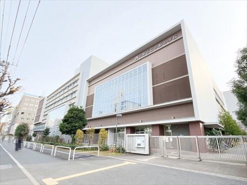 中野区立中野中学校(500m)