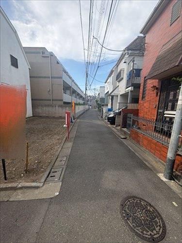 東側道路