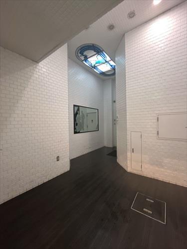1階　エレベーターホール