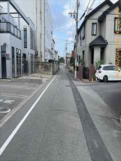 南東側前面道路 南東側前面道路