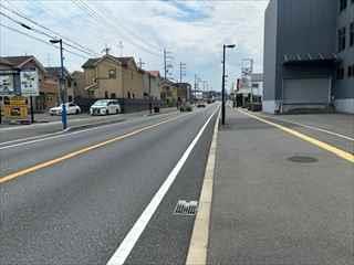 東側前面道路 東側前面道路