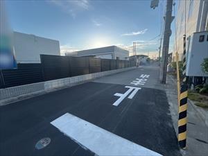 北東側前面道路