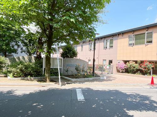 杉並区立高井戸中学校まで860ｍ