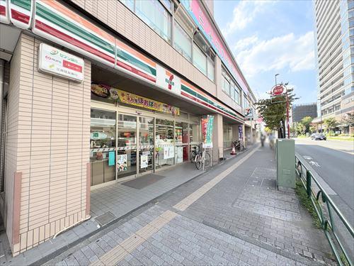 セブンイレブンまで80ｍ