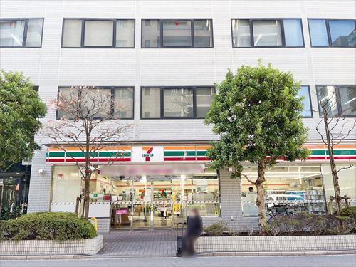 セブンイレブン三鷹駅北口店まで190m