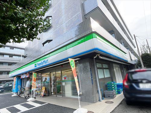 ファミリーマート武蔵野中町新道店220ｍ