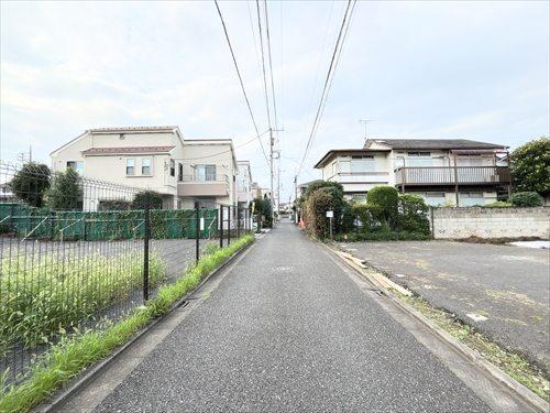 前面道路(2026年6月撮影)