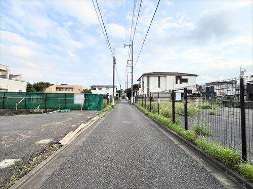前面道路(2026年6月撮影)