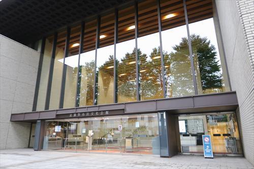 武蔵野市民文化会館(900m)