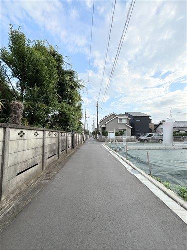 前面道路(2026年6月撮影)