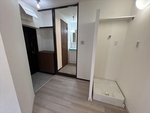 ⑨洗濯機置き場