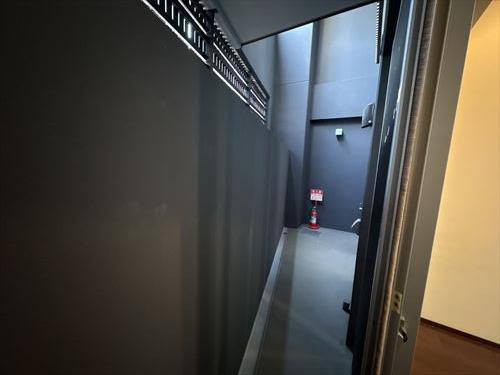 ⑭地下バルコニー(2)