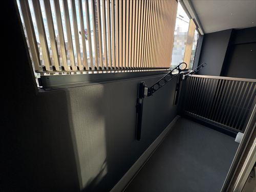 ⑧1階LDK側洋室バルコニー