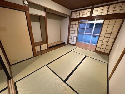 ③1階約6.0帖和室(1)