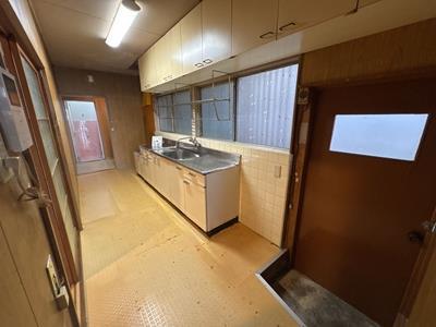 ⑧キッチン(1)