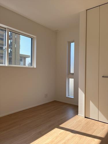 南西側洋室①　令和８年3月撮影